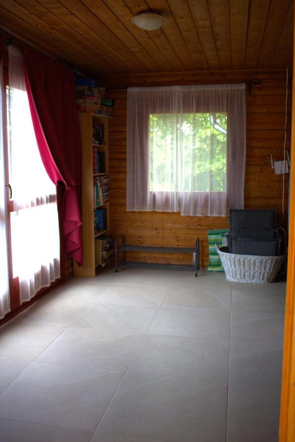 Lili's Lovely Log In The Forest Ferienhaus *